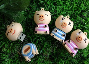 超萌穿著小花衣的迷你小豬U盤(pán)訂購(gòu)